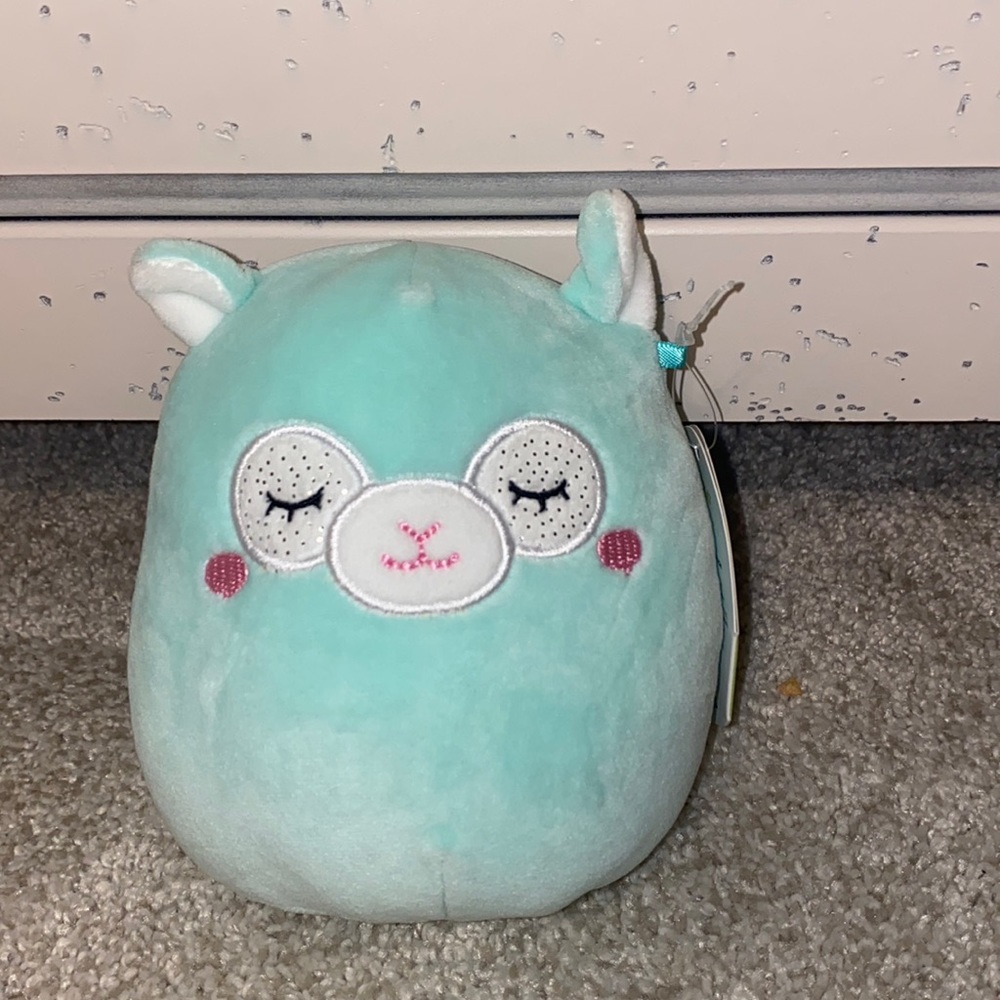 6 inch “Miley” the sleeping llama Squish-mallow